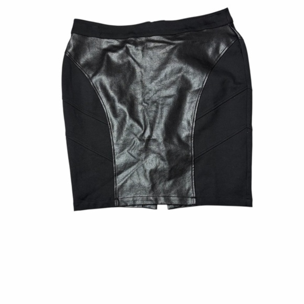 NWT Lane Bryant black pencil skirt “leather look” accent size 22